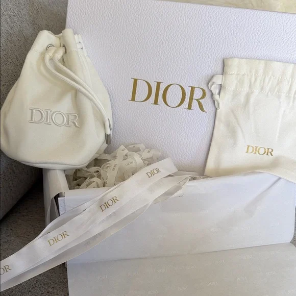 Dior Drawstring Pouch Duo with authentic gift box - Picture 5 of 5